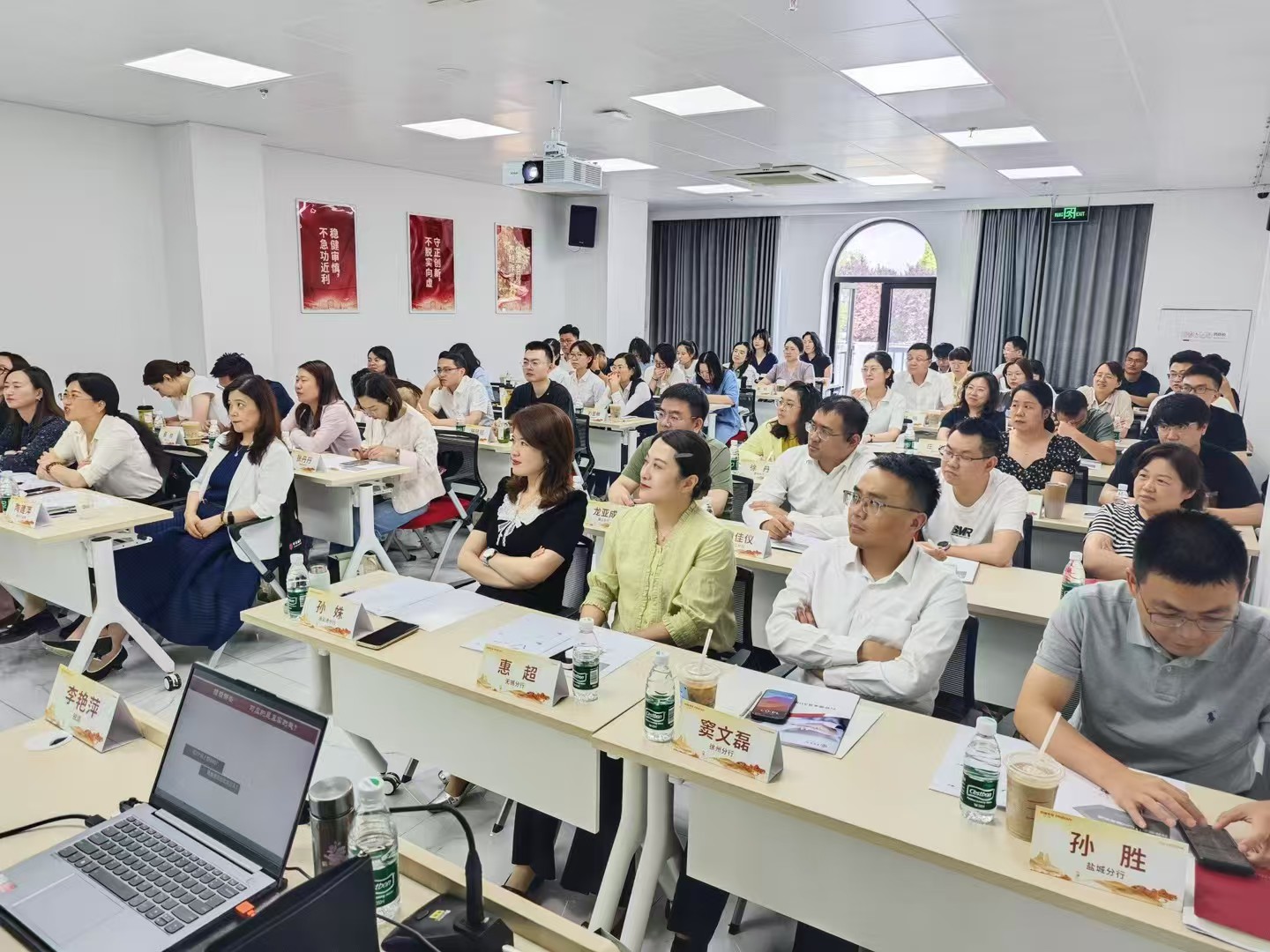 零售业务经营体系和营销路径